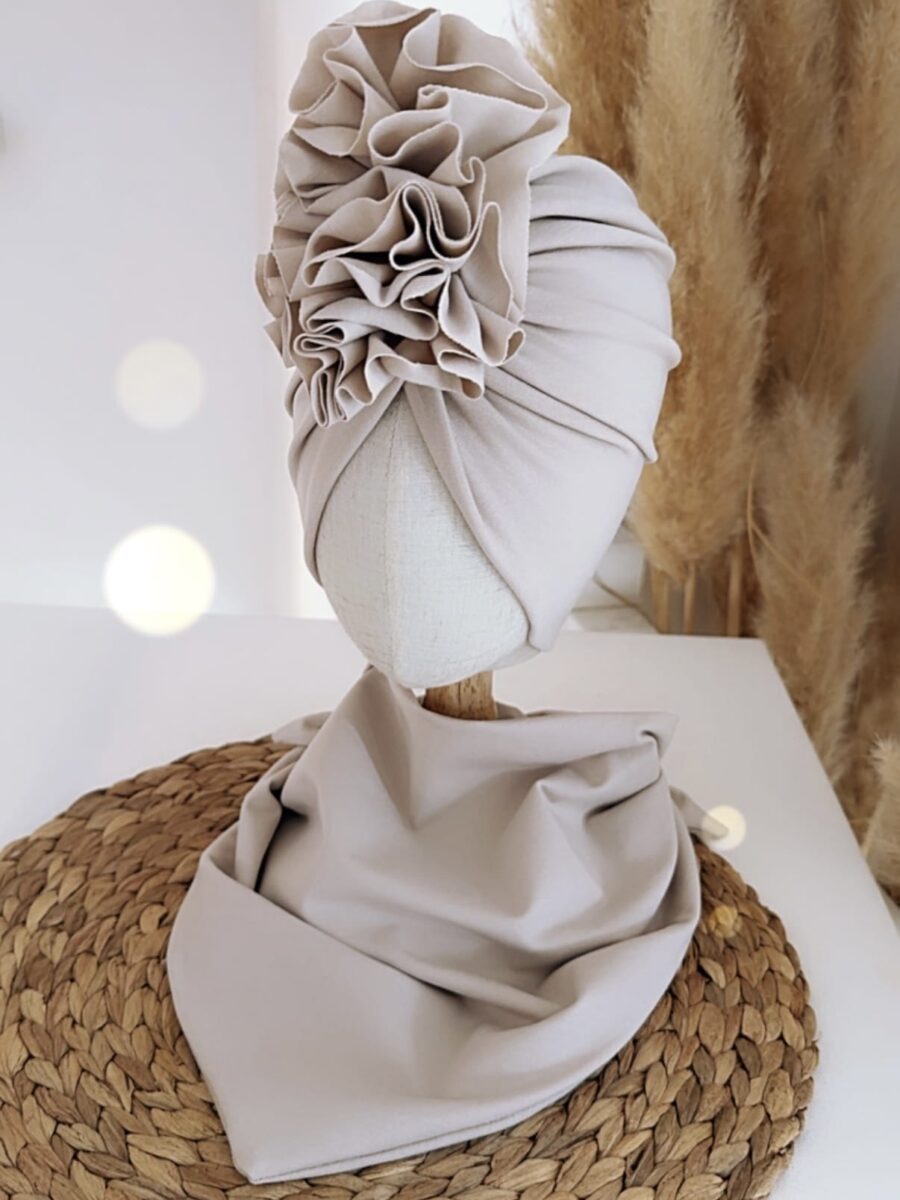 Komplet turban z falbaną i chusta (jasny beż)